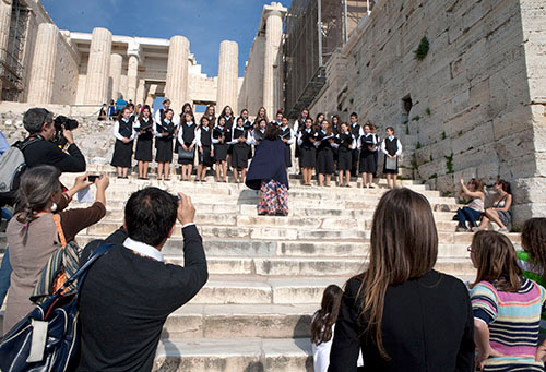 Paidiki Xorodia els Propulia Akropolis