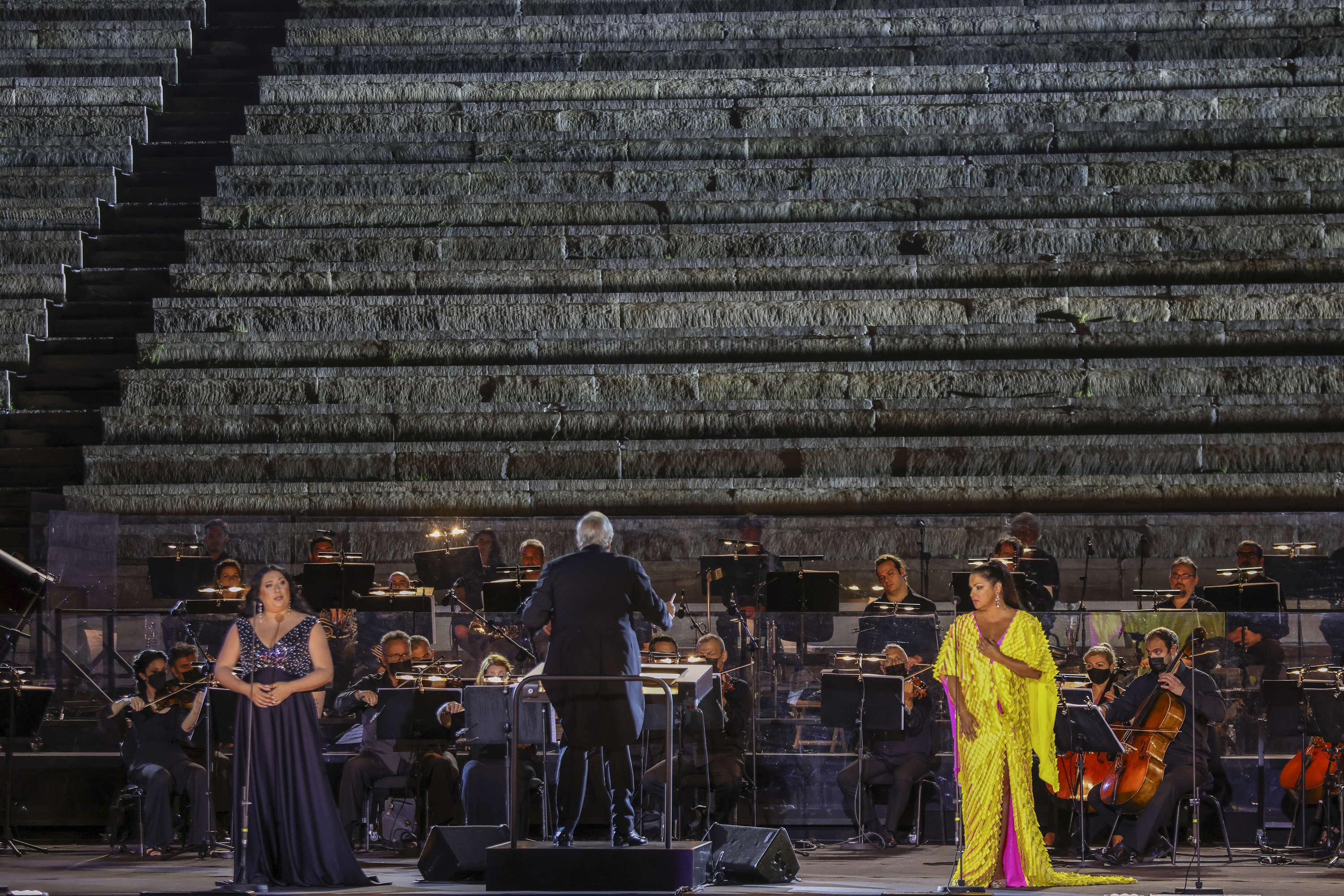 ELS All Star Verdi Gala - Anita Rachvelishvili Anna Netrebko 2852 - photo A. Simopoulos.jpg