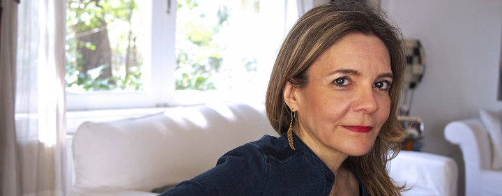 Booklover&rsquo;s Point: &Eta; &mu;&omicron;&upsilon;&sigma;&iota;&kappa;ή &sigma;&upsilon;&nu;&alpha;&nu;&tau;ά &tau;&omicron;&nu; &lambda;ό&gamma;&omicron; &sigma;&epsilon; &mu;&iota;&alpha; &epsilon;&kappa;&delta;ή&lambda;&omega;&sigma;&eta; &mu;&epsilon; &kappa;&alpha;&lambda;&epsilon;&sigma;&mu;έ&nu;&eta; &tau;&eta;&nu; &Alpha;&mu;ά&nu;&tau;&alpha; &Mu;&iota;&chi;&alpha;&lambda;&omicron;&pi;&omicron;ύ&lambda;&omicron;&upsilon;