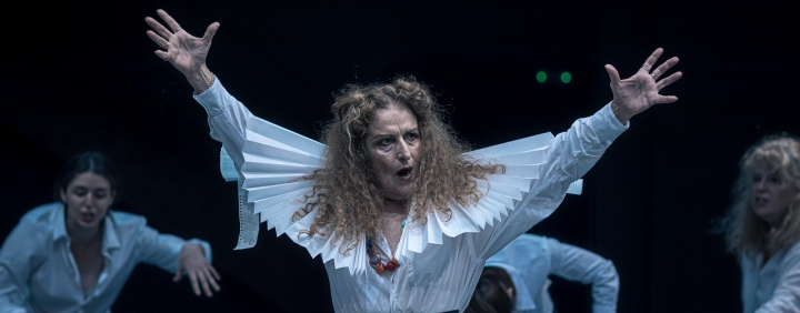 &Tau;&omicron; 2&omicron; &Phi;&epsilon;&sigma;&tau;&iota;&beta;ά&lambda; &Lambda;&upsilon;&rho;&iota;&kappa;ό&sigmaf; &Nu;ό&tau;&omicron;&sigmaf; &alpha;&nu;&omicron;ί&gamma;&epsilon;&iota; &alpha;&upsilon;&lambda;&alpha;ί&alpha; &mu;&epsilon; &tau;&eta;&nu; &omicron;&pi;&epsilon;&rho;έ&tau;&alpha; &Epsilon;&kappa;&kappa;&lambda;&eta;&sigma;&iota;ά&zeta;&omicron;&upsilon;&sigma;&epsilon;&sigmaf;