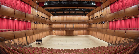 Powder her face &tau;&omicron;&upsilon; Thomas Ad&egrave;s - &Alpha;&kappa;&rho;ό&alpha;&sigma;&eta; &mu;&omicron;&nu;&omega;&delta;ώ&nu;