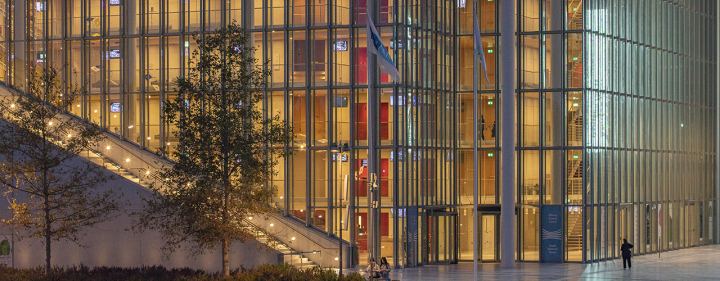 &Alpha;&nu;&alpha;&beta;&omicron;&lambda;ή &pi;&alpha;&rho;&omicron;&upsilon;&sigma;ί&alpha;&sigma;&eta;&sigmaf; &omicron;&rho;&alpha;&tau;&omicron;&rho;ί&omicron;&upsilon; Jus soli