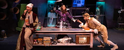 &Tau;&omicron; &mu;&iota;&omicron;ύ&zeta;&iota;&kappa;&alpha;&lambda; &laquo;&Sigma;&iota;&omega;&pi;&eta;́, &omicron; &beta;&alpha;&sigma;&iota;&lambda;&iota;&alpha;́&sigmaf; &alpha;&kappa;&omicron;&upsilon;́&epsilon;&iota;&raquo; &tau;&alpha;&xi;&iota;&delta;&epsilon;ύ&epsilon;&iota; &sigma;&epsilon; έ&xi;&iota; &pi;ό&lambda;&epsilon;&iota;&sigmaf; &tau;&eta;&sigmaf; &Epsilon;&lambda;&lambda;ά&delta;&alpha;&sigmaf;