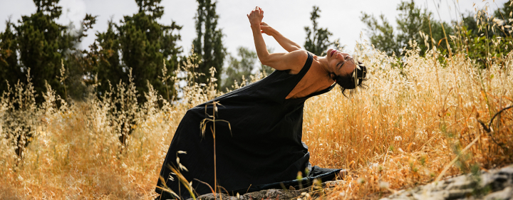 1o &Delta;&iota;&alpha;&delta;&iota;&kappa;&tau;&upsilon;&alpha;&kappa;ό &Phi;&epsilon;&sigma;&tau;&iota;&beta;ά&lambda; &Epsilon;&theta;&nu;&iota;&kappa;ή&sigmaf; &Lambda;&upsilon;&rho;&iota;&kappa;ή&sigmaf; &Sigma;&kappa;&eta;&nu;ή&sigmaf; "&Epsilon;&Xi;&Omicron;&Delta;&Omicron;&Sigma;: &Alpha;&Nu;&Omicron;&Iota;&Xi;&Eta;"