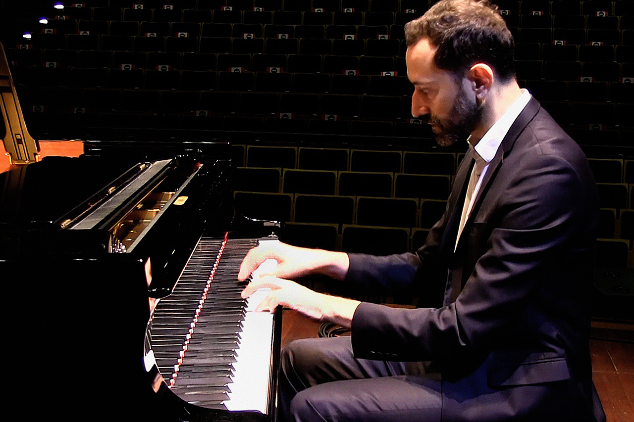 St&eacute;phanos Thomopoulos&rsquo; piano recital