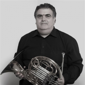 &Delta;&iota;&omicron;&nu;ύ&sigma;&eta;&sigmaf; &Mu;&omicron;&tau;&sigma;&epsilon;&nu;ί&gamma;&omicron;&sigmaf;