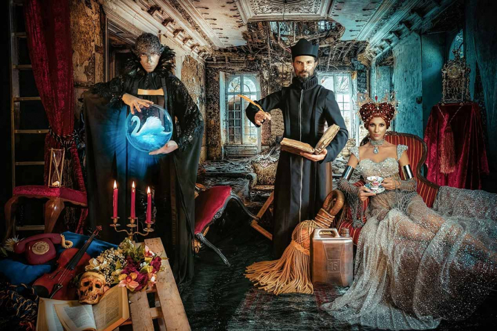 &Eta; &lambda;ί&mu;&nu;&eta; &tau;&omega;&nu; &kappa;ύ&kappa;&nu;&omega;&nu;