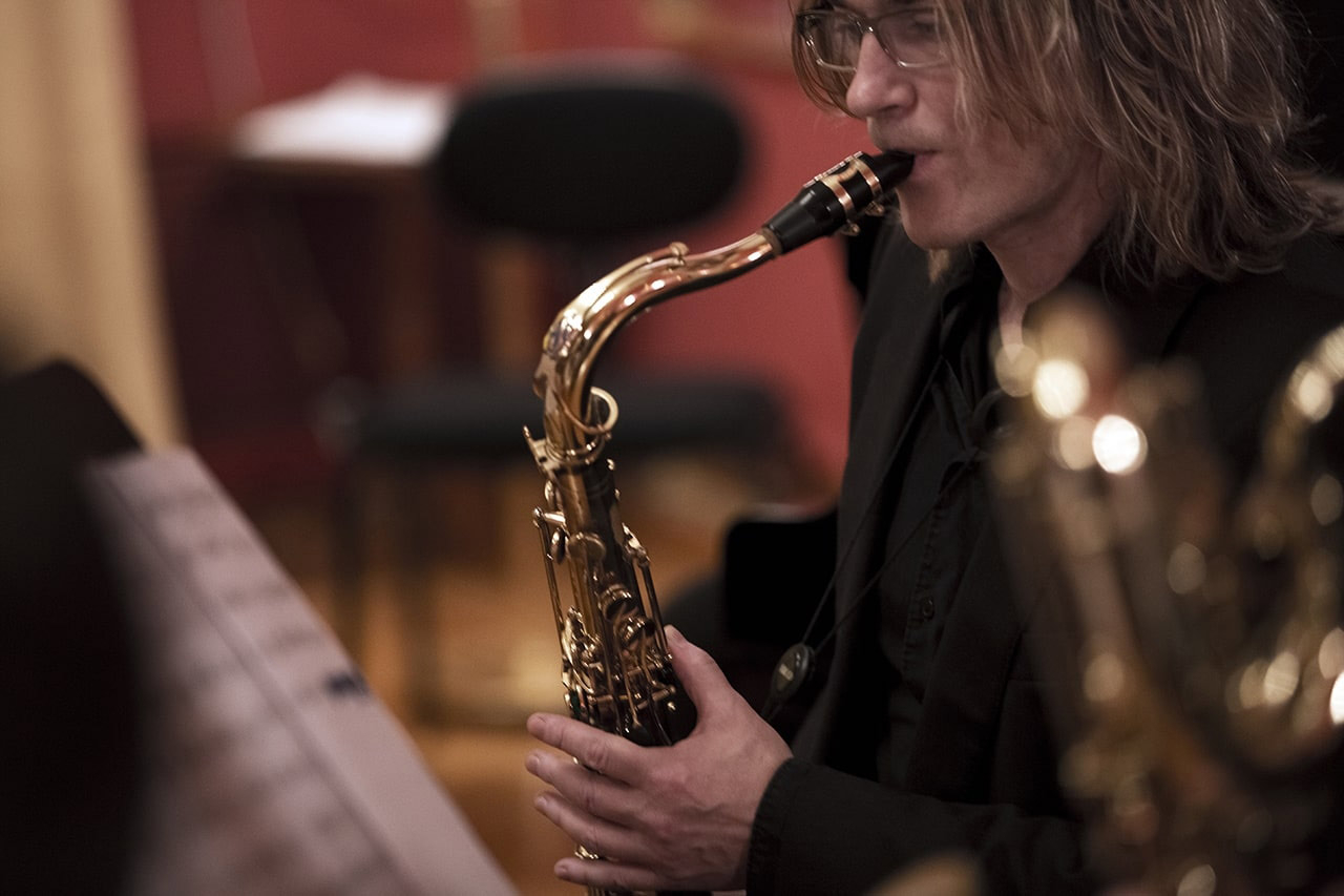 &Alpha;&phi;&iota;έ&rho;&omega;&mu;&alpha; &sigma;&tau;&omicron;&nu; &Gamma;&iota;ά&nu;&nu;&eta; &Kappa;&omega;&nu;&sigma;&tau;&alpha;&nu;&tau;&iota;&nu;ί&delta;&eta; - Έ&rho;&gamma;&alpha; &gamma;&iota;&alpha; &phi;&omega;&nu;ή &kappa;&alpha;&iota; &pi;&iota;ά&nu;&omicron;